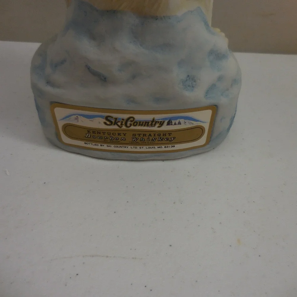 Ski Country vintage ski